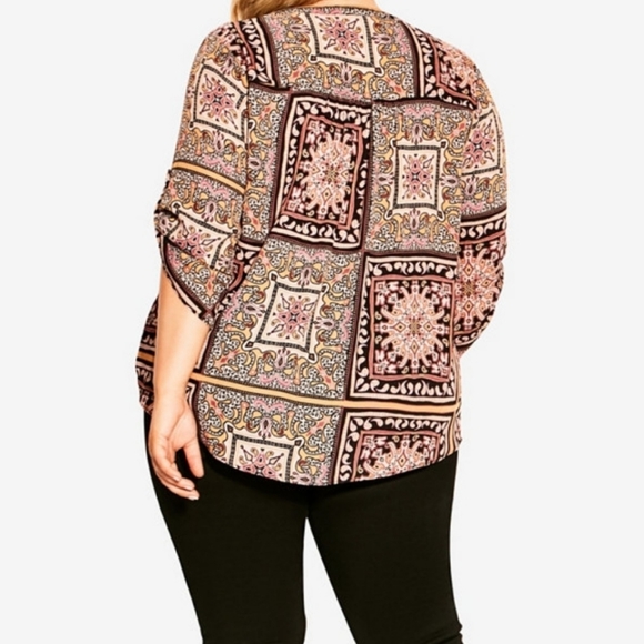 Avenue Women's Plus Size East Pleat Zip Top (Size 18) - Picture 2 of 2